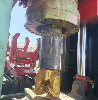 反井鉆機(jī)-建立沖洗排渣系統(tǒng)和水冷卻系統(tǒng)